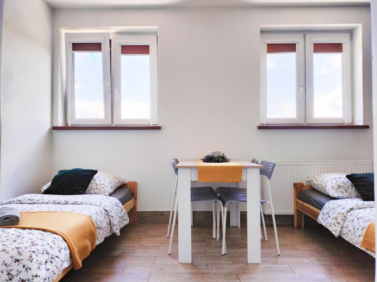 Agroturystyka Jodlowa - Rodzinne Apartamenty W Centrum Gor Swietokrzyskich - Sala Zabaw, Zwierzeta, Bilard Krajno-Zagorze Екстер'єр фото