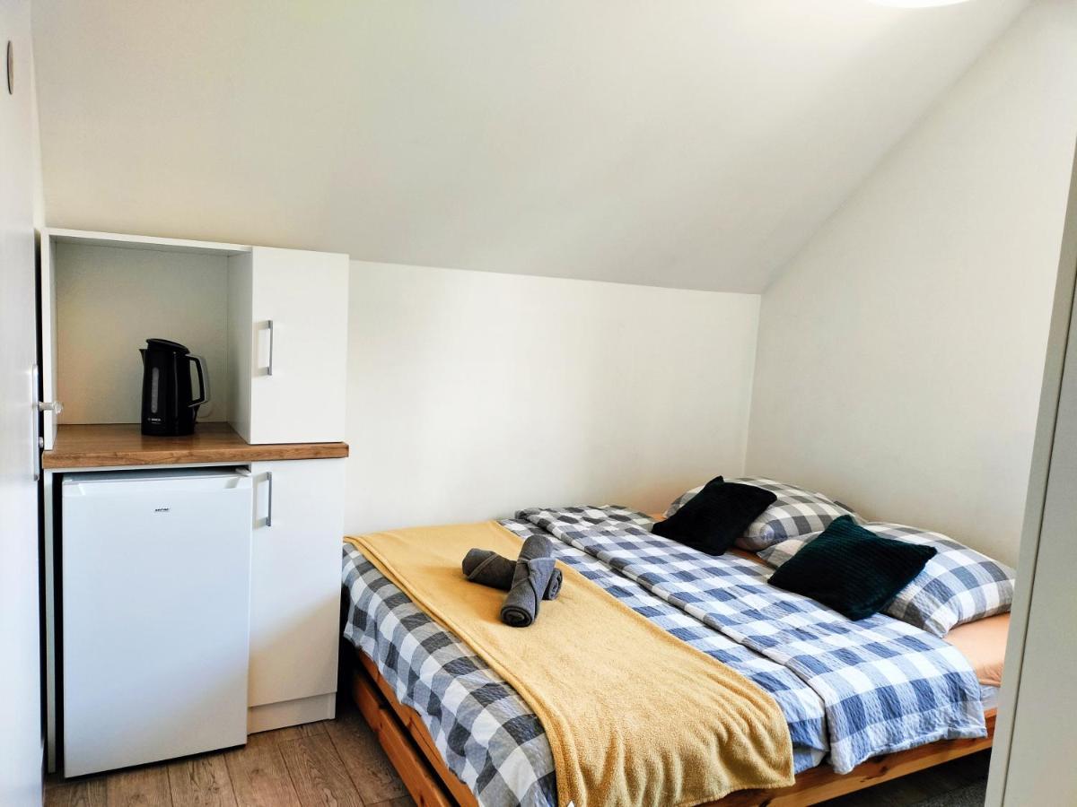 Agroturystyka Jodlowa - Rodzinne Apartamenty W Centrum Gor Swietokrzyskich - Sala Zabaw, Zwierzeta, Bilard Krajno-Zagorze Екстер'єр фото