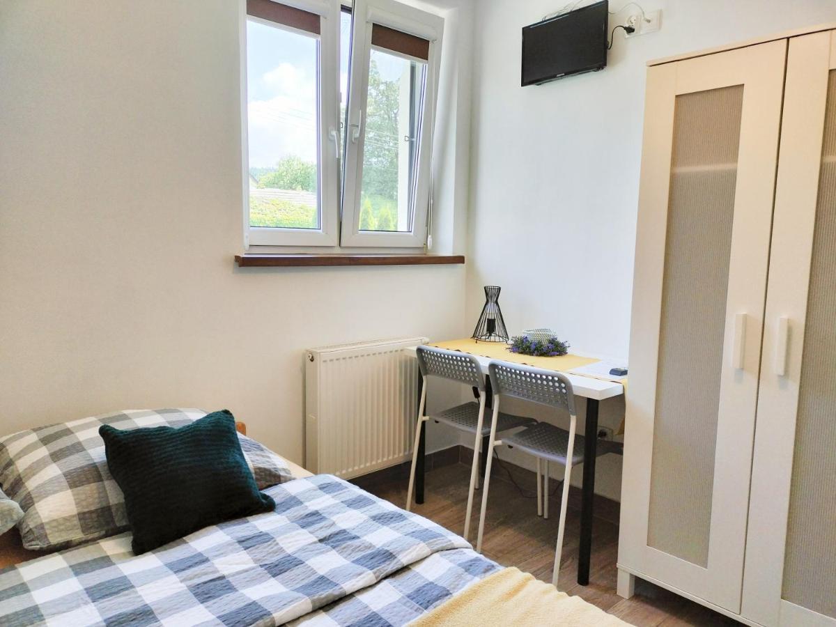 Agroturystyka Jodlowa - Rodzinne Apartamenty W Centrum Gor Swietokrzyskich - Sala Zabaw, Zwierzeta, Bilard Krajno-Zagorze Екстер'єр фото